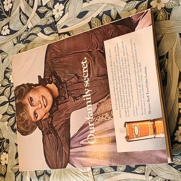 Vintage Vogue Magazine July 1978 - Picture 3 of 3